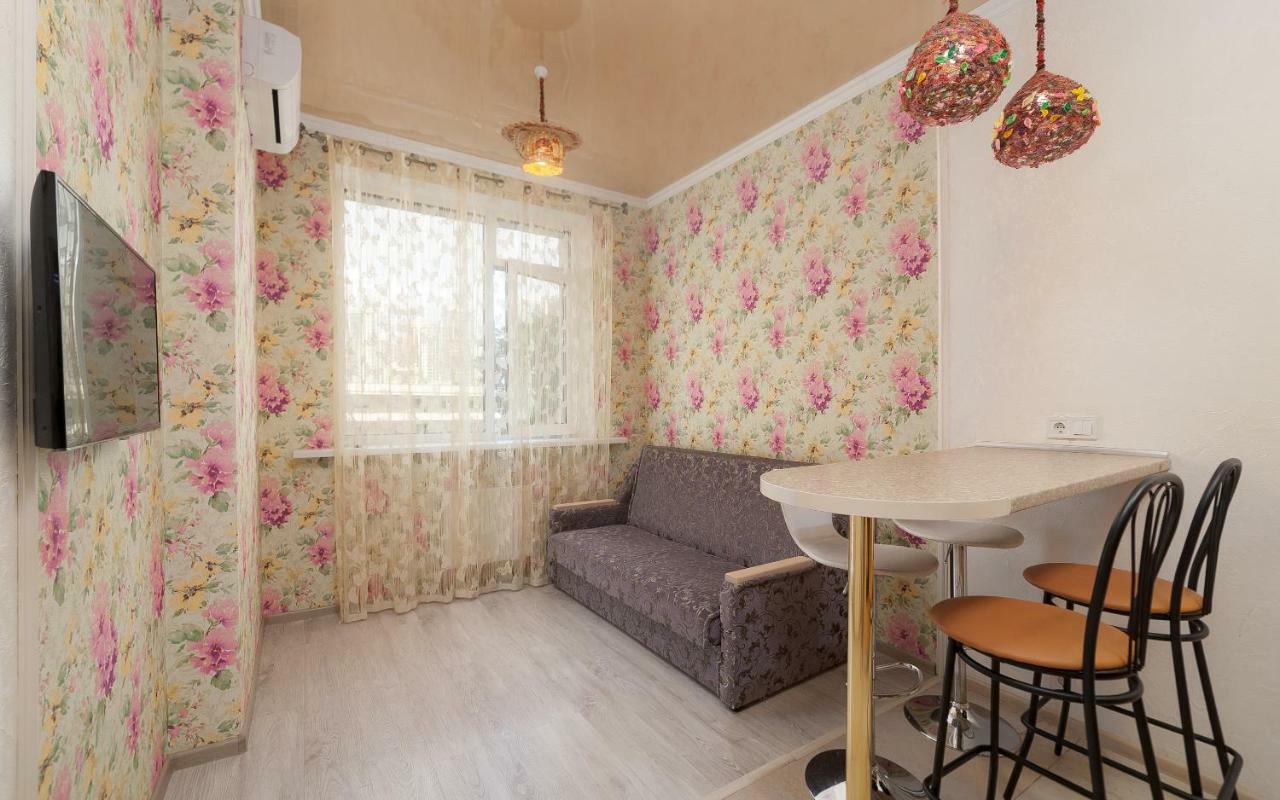 Apartments In 6 Zhemchuzhina Odessa Room photo